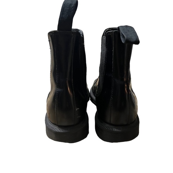 DR. MARTENS Flora Chelsea Boots in Classic Black Leather Size 6 - Picture 8 of 9